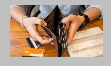 Con el salario promedio no alcanza para superar la línea de la pobreza